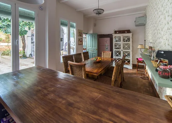 Patio Marquez Hotel *